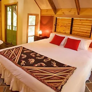Resort Rainforest Ranch